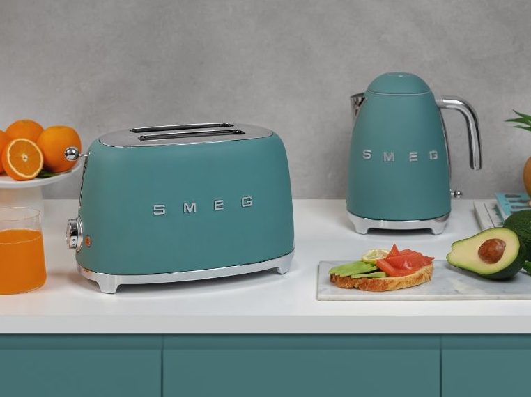 SMEG TSF01EGMEU