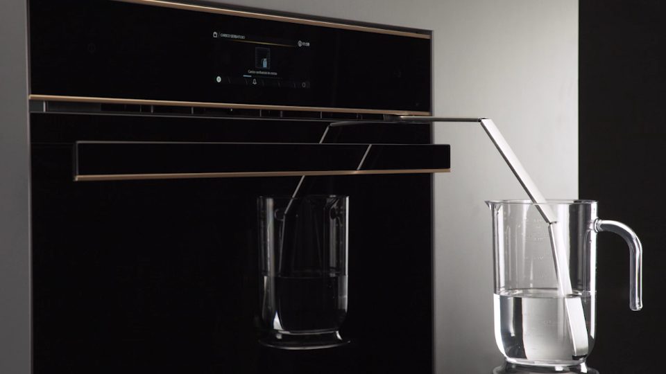 SMEG SO6606WAPNR