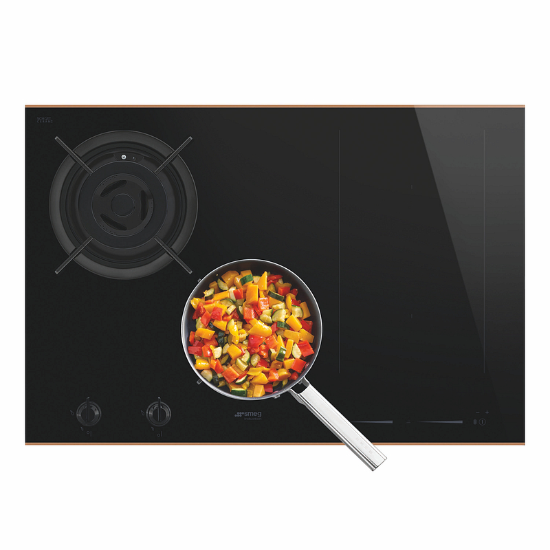 Plaque mixte Smeg PM6743R, gaz et induction, 75 cm, 4 zones, MultiZone, verre noir, écran intégré