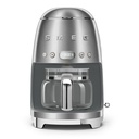 Cafetière filtre Smeg DCF02SSEU programmable, 10 tasses, réservoir 1,4 L, carafe verre, acier inoxydable